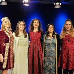 16.11.2024, 18:00 Uhr:  Amira El-Sharq & Orient Ensemble Bochum + Al Kalima Chor -  Interkulturelles Konzert in der Pauluskirche